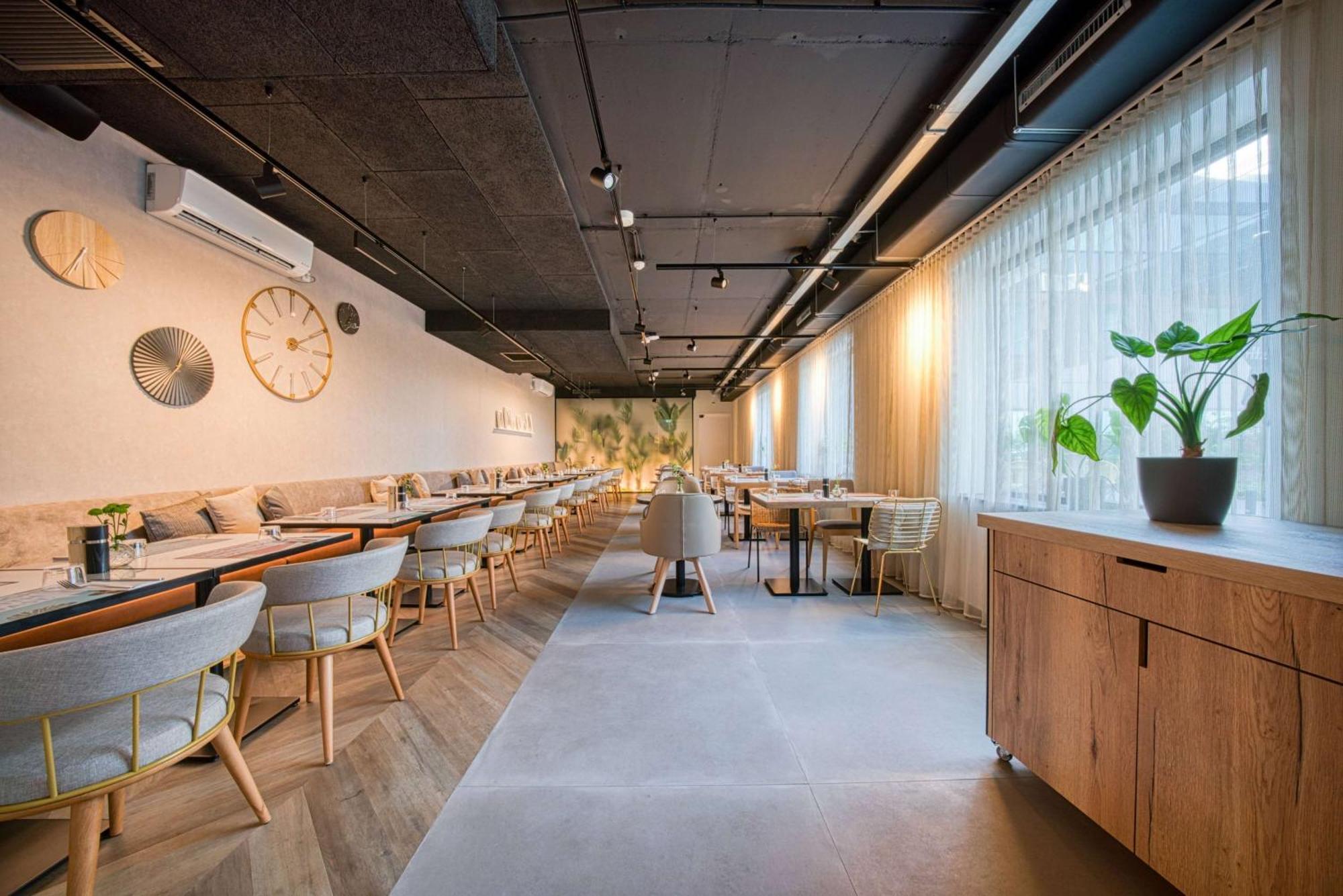 فندق Vienna House Easy By Wyndham Amsterdam Airport Schiphol هوفدوربْ المظهر الخارجي الصورة